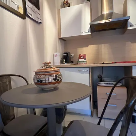 Magnan Grand Balcon Apartamento